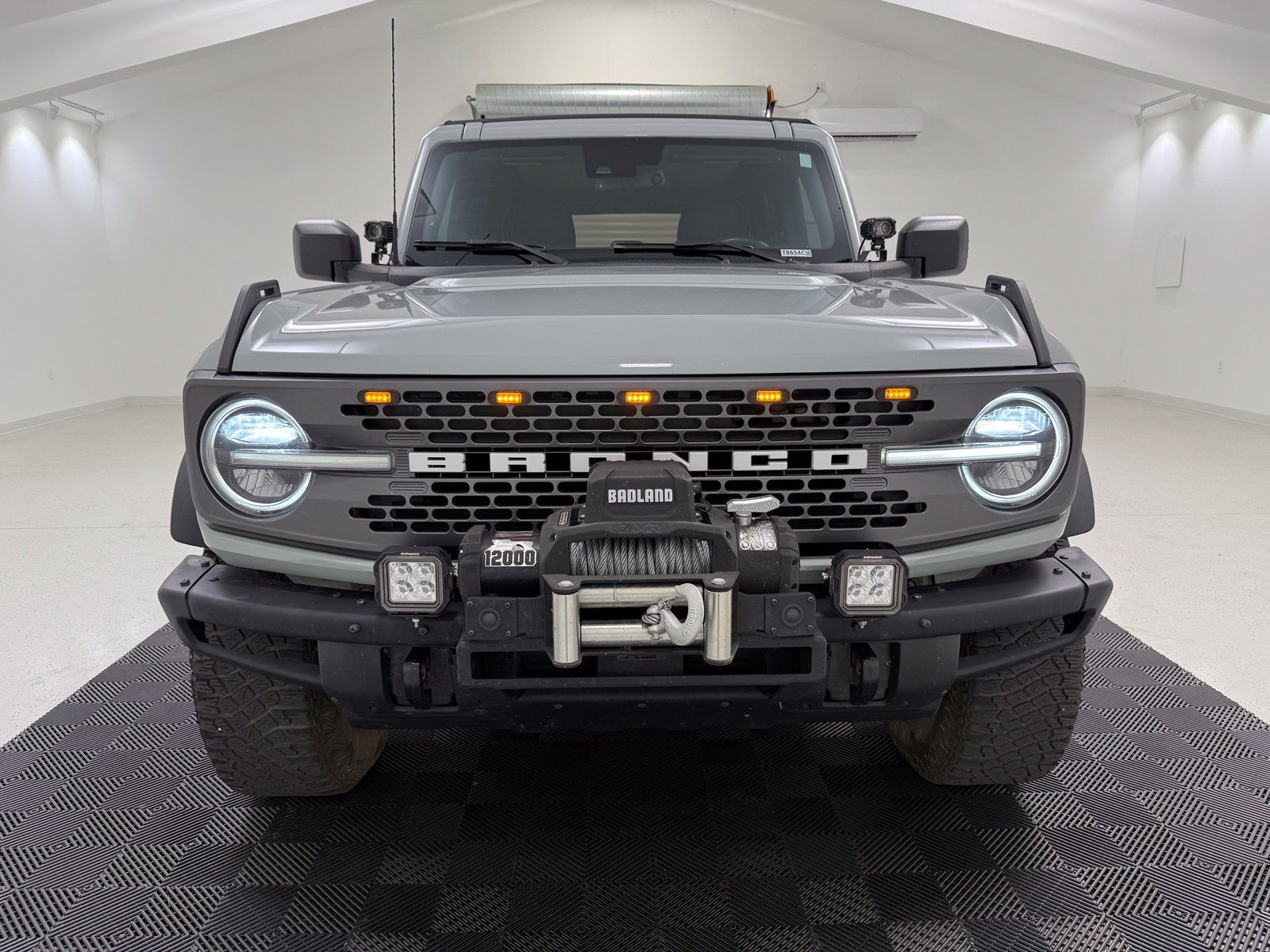 Used 2024 Ford Bronco Badlands w/ Sasquatch Package AWD/4WD image 2