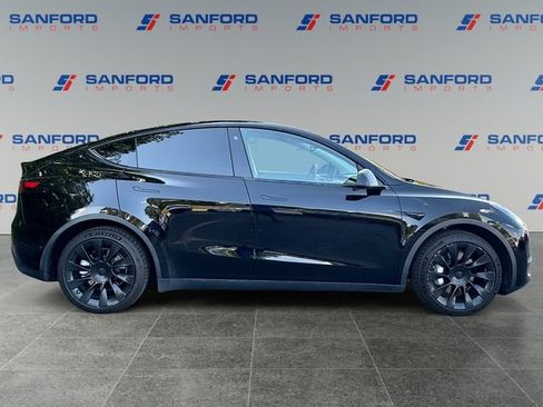 Used 2021 Tesla Model Y Long Range AWD/4WD image 6