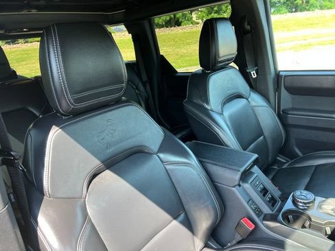 Used 2025 Ford Bronco Outer Banks AWD/4WD image 37