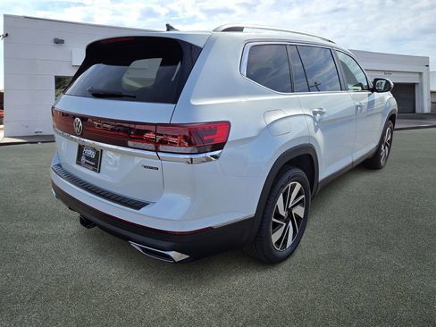 New 2026 Volkswagen Atlas SEL image 3