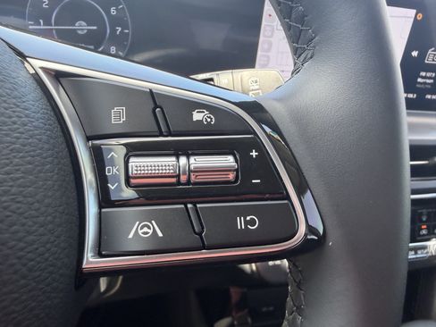 Certified 2025 Kia Seltos X-Line AWD/4WD image 28