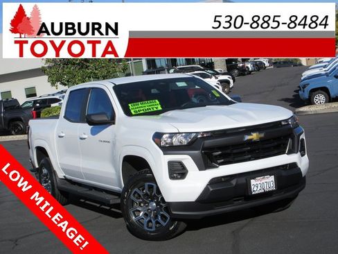 Used 2023 Chevrolet Colorado LT w/ LT Convenience Package image 1