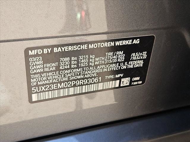 Used 2023 BMW X7 xDrive40i w/ M Sport Package AWD/4WD image 27