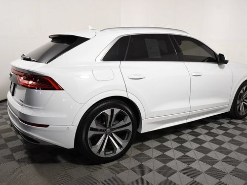 Used 2019 Audi Q8 Prestige w/ Luxury Package AWD/4WD image 7