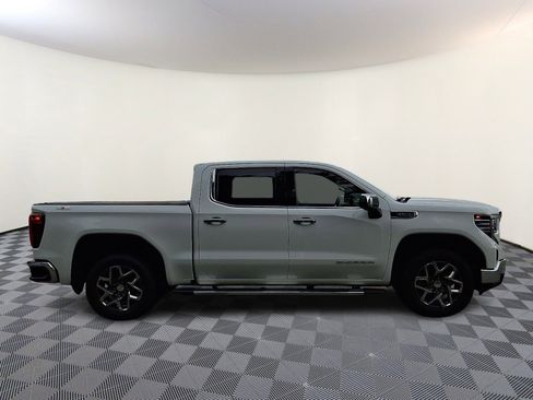 Used 2023 GMC Sierra 1500 SLT w/ SLT Premium Plus Package AWD/4WD image 7