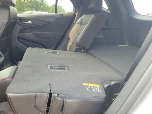 Used 2024 Chevrolet Equinox RS AWD/4WD image 19