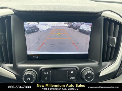 Used 2019 GMC Terrain SLE image 18