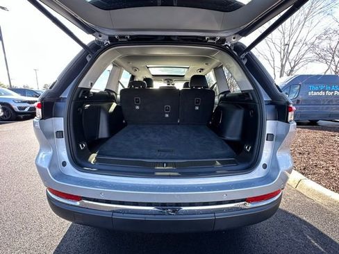 Used 2022 Jeep Grand Cherokee Limited 4xe w/ Luxury Tech Group II image 16