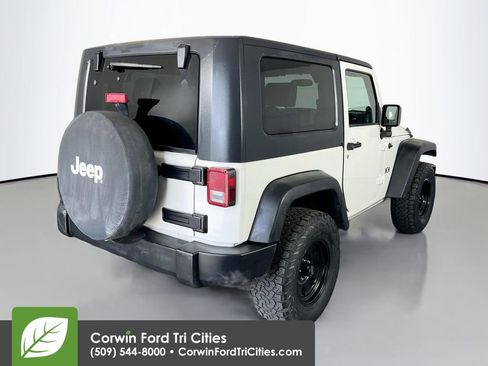 Used 2009 Jeep Wrangler X AWD/4WD image 15
