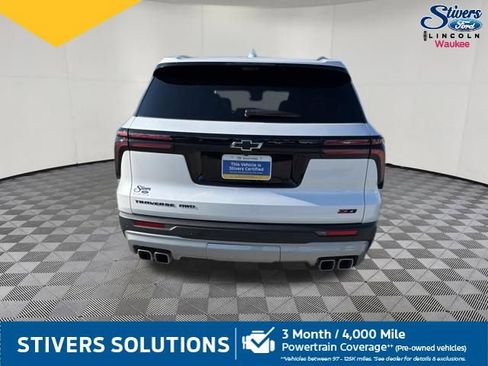 Used 2025 Chevrolet Traverse Z71 w/ Enhanced Driving Package AWD/4WD image 7