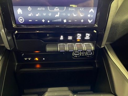 Used 2019 RAM 1500 Big Horn image 32