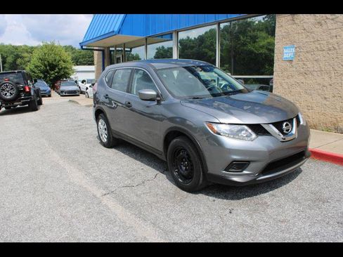 Used 2016 Nissan Rogue S FWD image 1