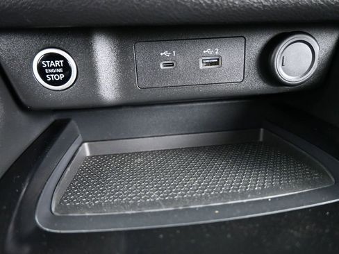 Used 2023 Nissan Rogue S image 12