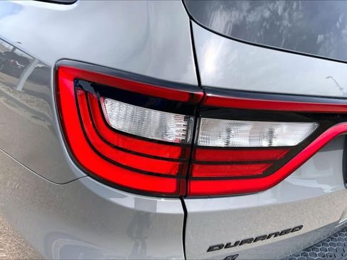 Used 2022 Dodge Durango R/T w/ Blacktop Package AWD/4WD image 29
