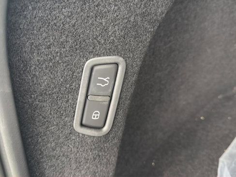 Used 2023 Maserati Levante Modena image 27