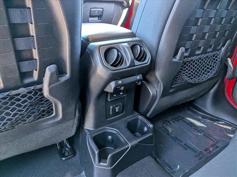 Used 2018 Jeep Wrangler Unlimited Rubicon w/ Safety Group AWD/4WD image 24