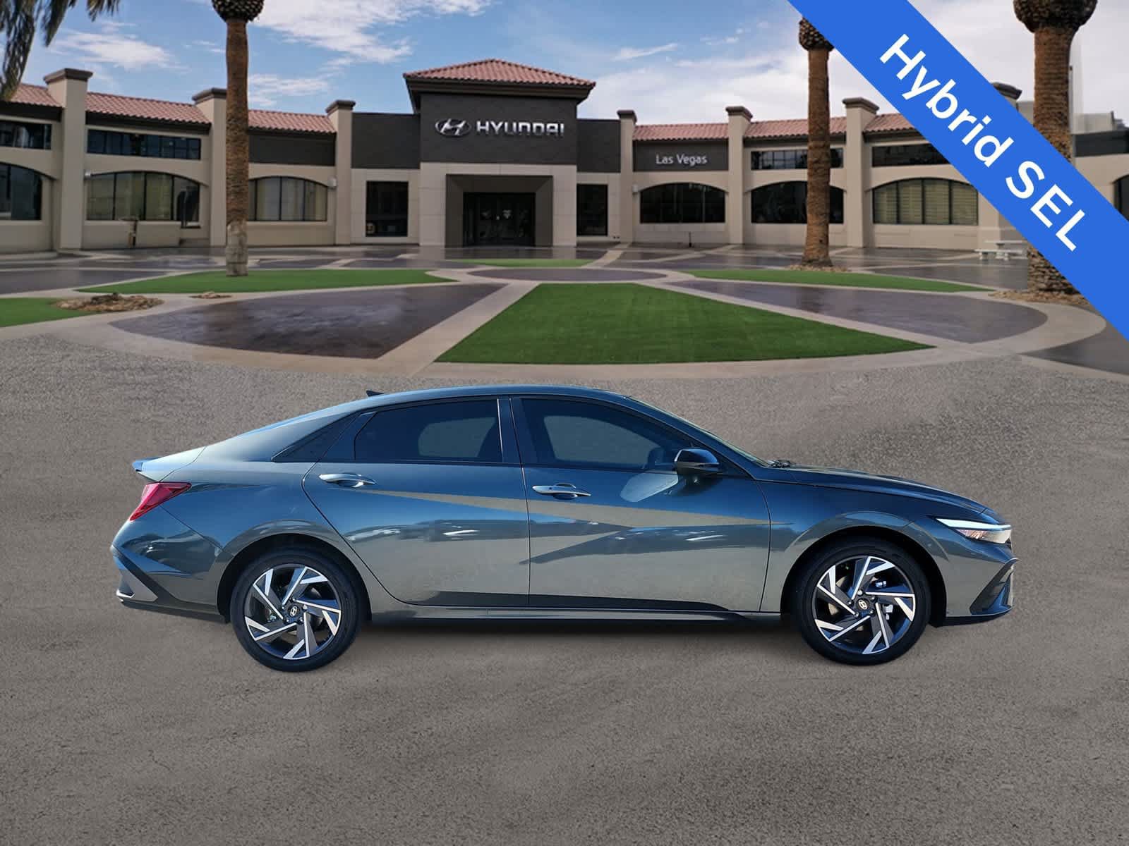 Certified 2025 Hyundai Elantra SEL FWD image 9
