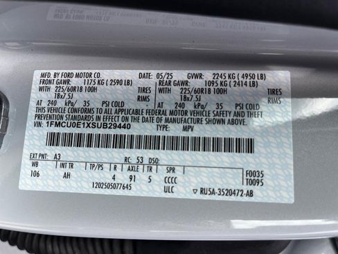 New 2025 Ford Escape SE w/ PHEV Premium Package image 17