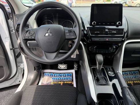 Used 2023 Mitsubishi Eclipse Cross LE AWD/4WD image 18