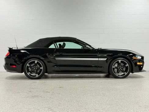 Used 2019 Ford Mustang GT Premium w/ Equipment Group 401A RWD image 6