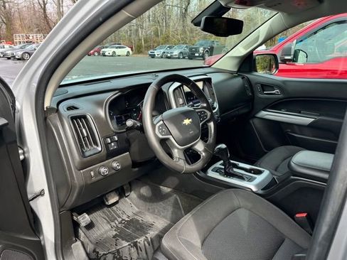 Used 2018 Chevrolet Colorado LT w/ LT Convenience Package image 8