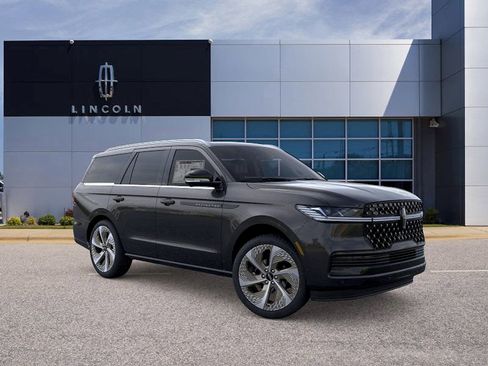 New 2026 Lincoln Navigator Black Label AWD/4WD image 7
