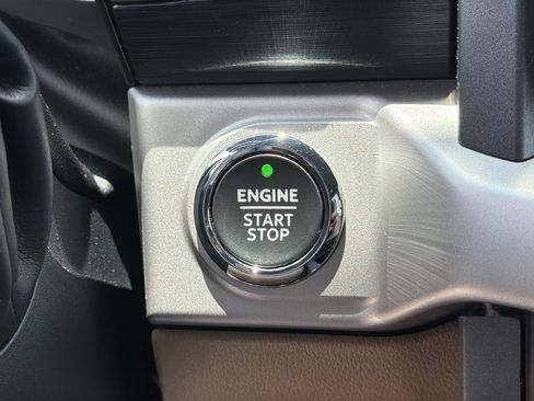 Used 2021 Ford F150 XLT w/ Equipment Group 302A High RWD image 29