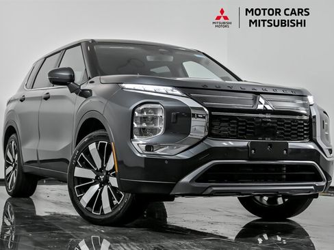 New 2026 Mitsubishi Outlander SE AWD/4WD image 1