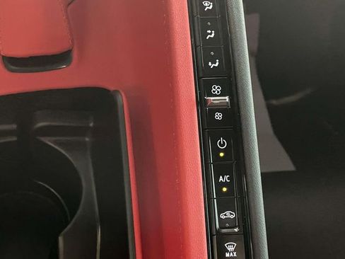 Used 2025 Chevrolet Corvette Z06 image 27