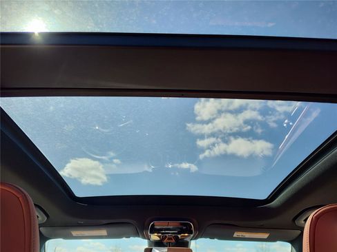 New 2026 Mercedes-Benz GLC 300 4MATIC image 11
