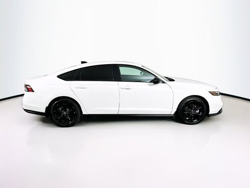 Used 2025 Honda Accord SE image 10