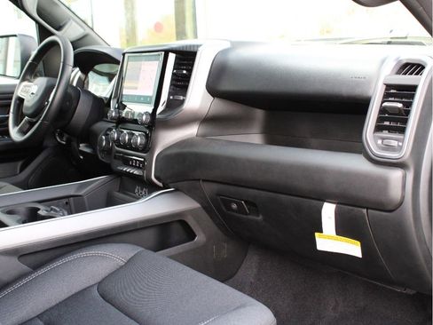 New 2026 RAM 1500 Express AWD/4WD image 26