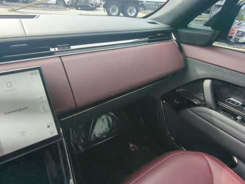 Used 2025 Land Rover Range Rover Sport Autobiography image 4