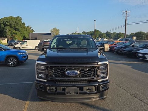 Used 2024 Ford F250 XL w/ STX Appearance Package AWD/4WD image 2