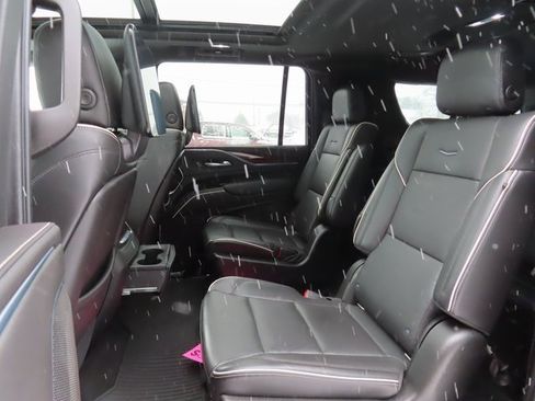 Used 2021 Cadillac Escalade ESV Premium Luxury w/ Driver Assist Tech Package image 24