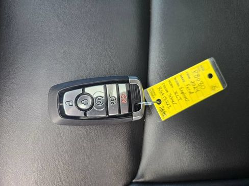 Used 2024 Ford Explorer XLT w/ Equipment Group 202A AWD/4WD image 33