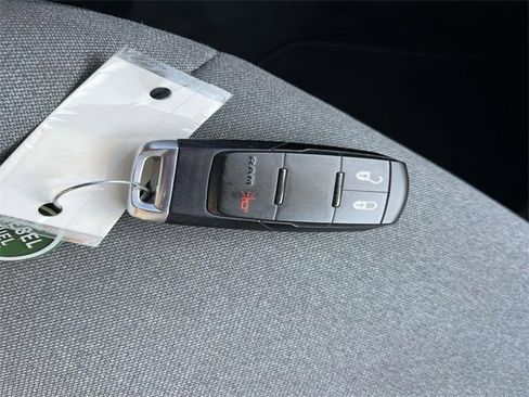 Used 2024 RAM 3500 Big Horn image 36