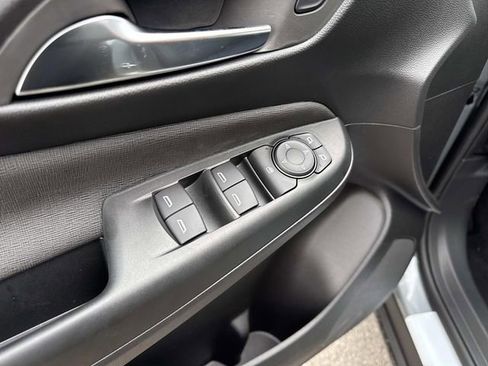 New 2026 Buick Envista Preferred w/ Convenience I Package image 11