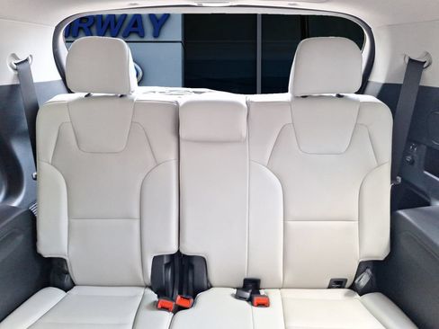 Used 2022 Kia Telluride S AWD/4WD image 13