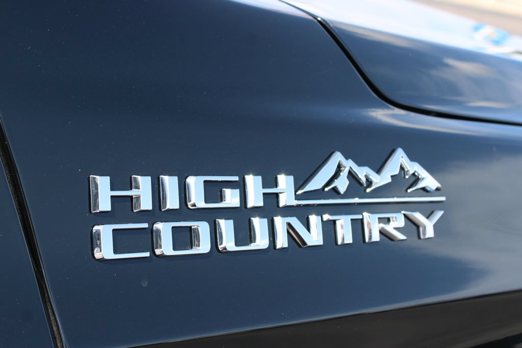New 2026 Chevrolet Tahoe High Country AWD/4WD image 13