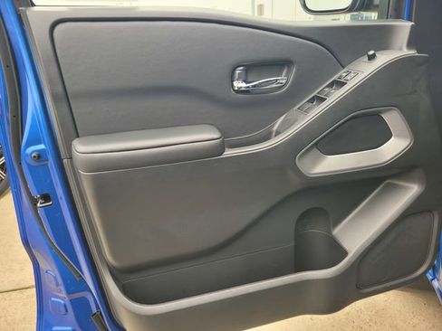 New 2026 Nissan Frontier SV w/ Tow Package image 7