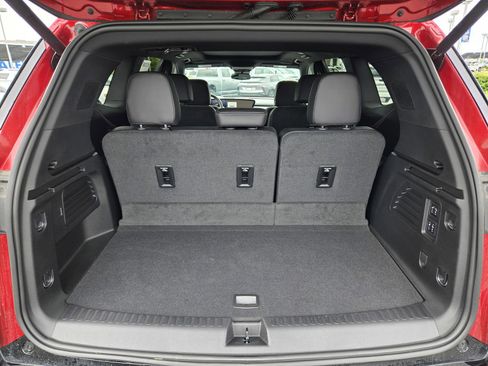 Certified 2025 Buick Enclave Sport Touring w/ Super Cruise Package AWD/4WD image 9