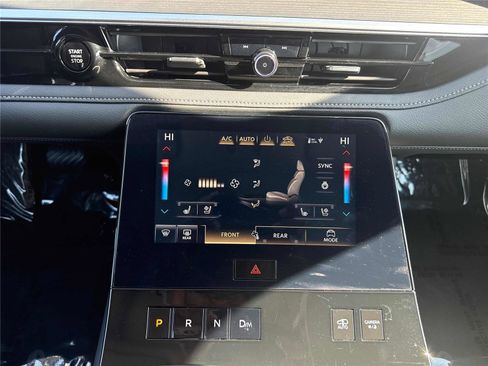 Certified 2025 INFINITI QX80 Sensory image 19