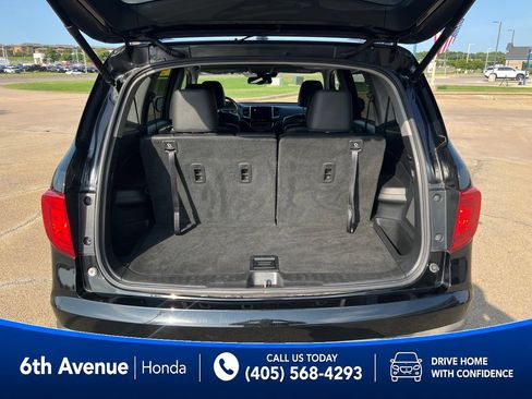 Used 2017 Honda Pilot Elite image 15