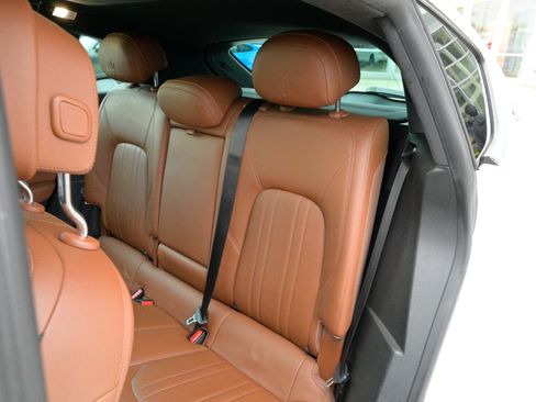 Certified 2018 Maserati Levante image 39