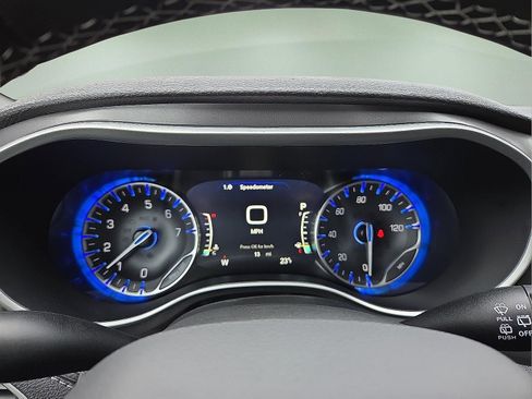 New 2026 Chrysler Pacifica Select image 23