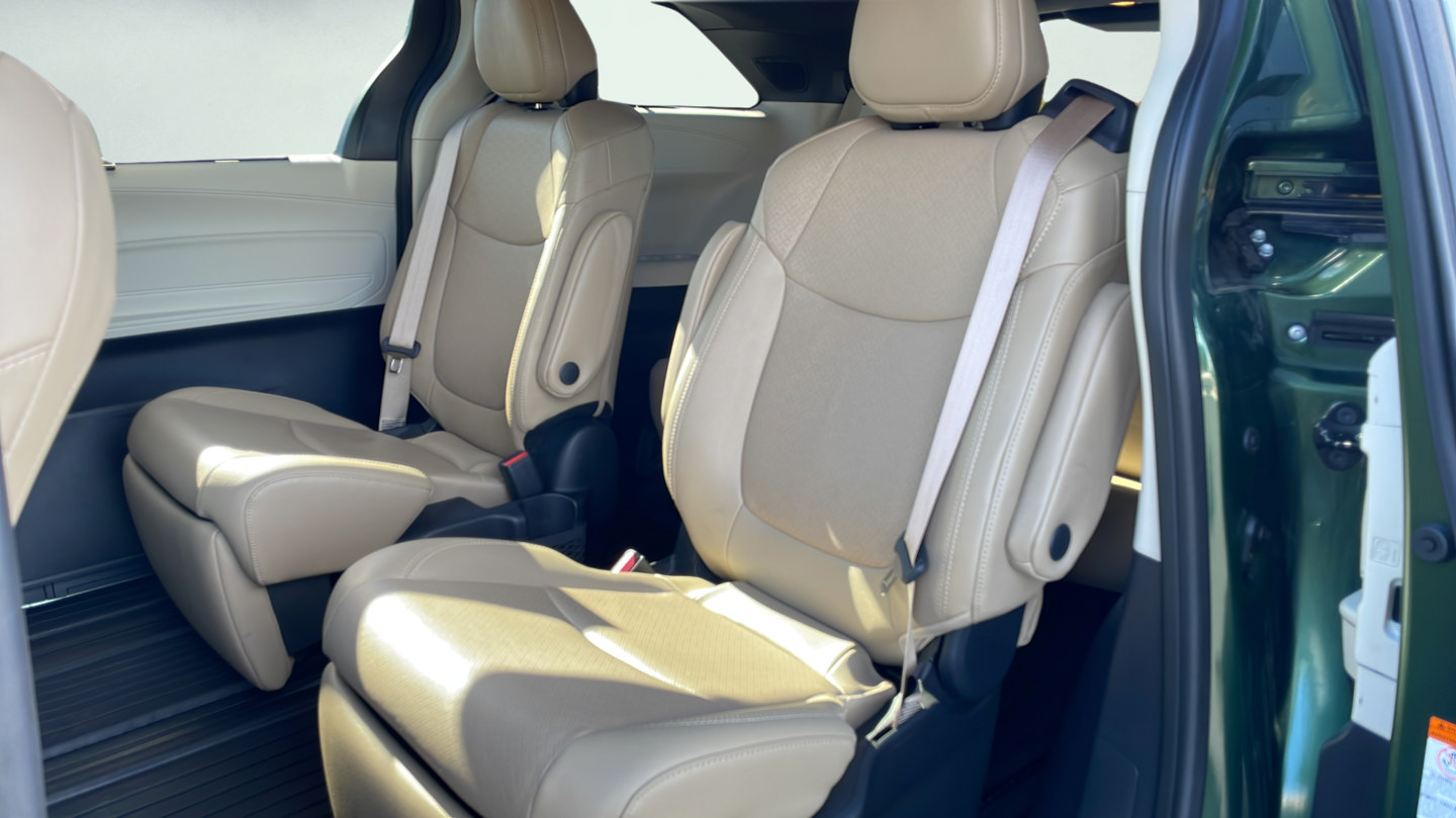 Certified 2023 Toyota Sienna Limited AWD/4WD image 19