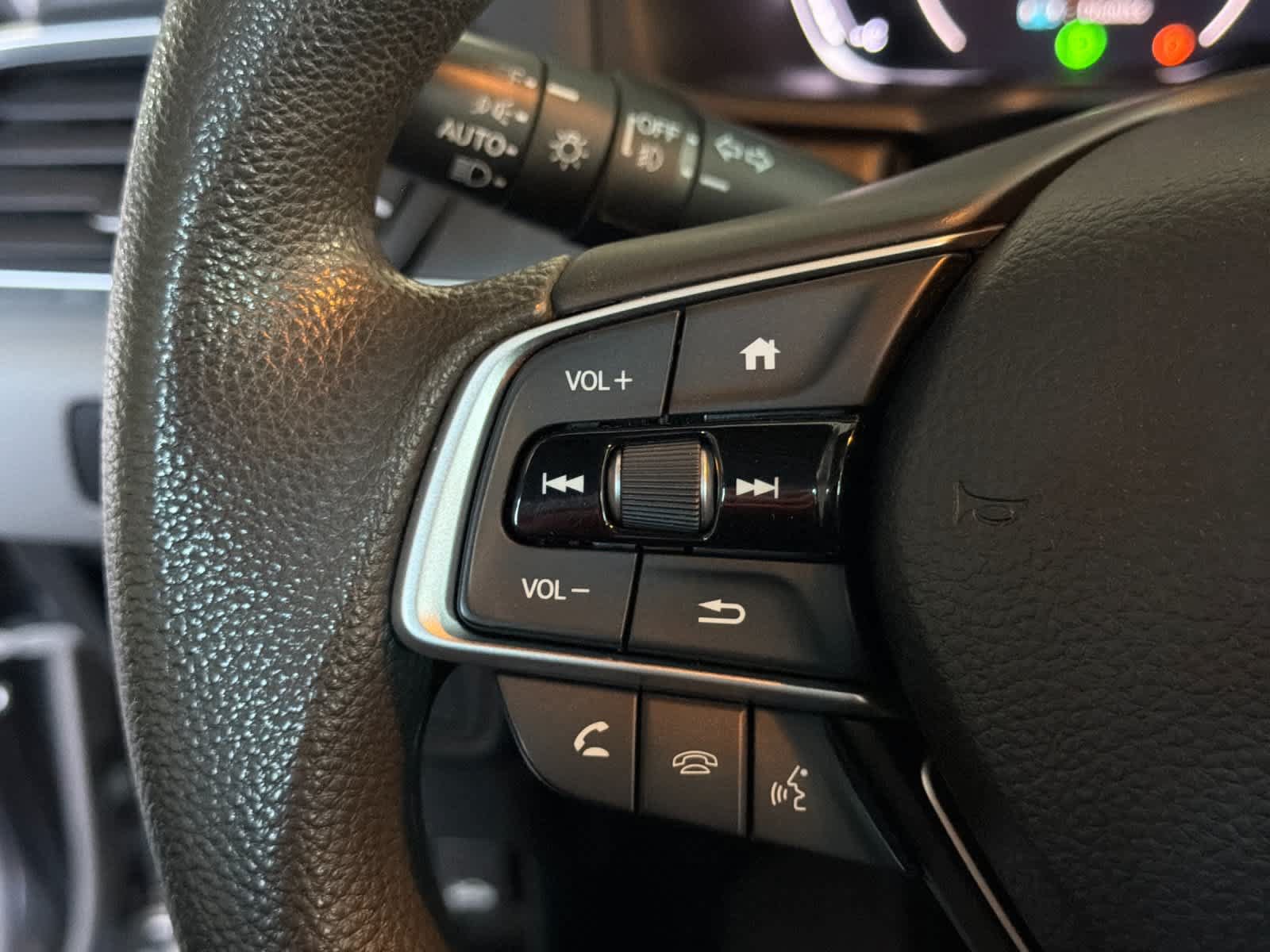 Used 2019 Honda Accord EX image 24