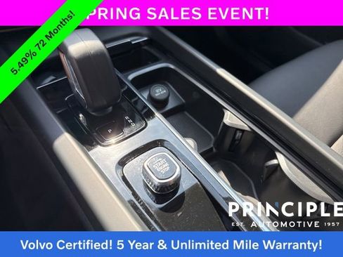 Certified 2025 Volvo XC60 B5 Plus image 18