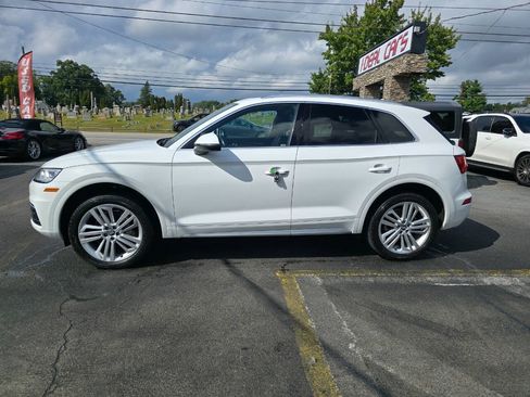 Used 2018 Audi Q5 2.0T Premium Plus w/ Premium Plus Package AWD/4WD image 6